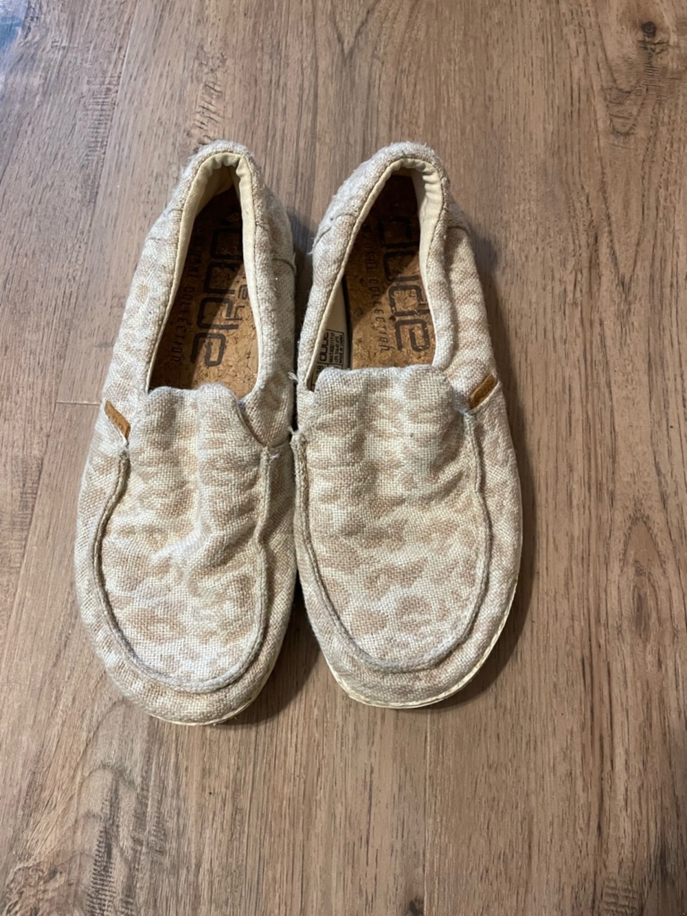 Hey Dude Women's Tan Woven Animal Print Slip-On Flats Lightweight Comfort